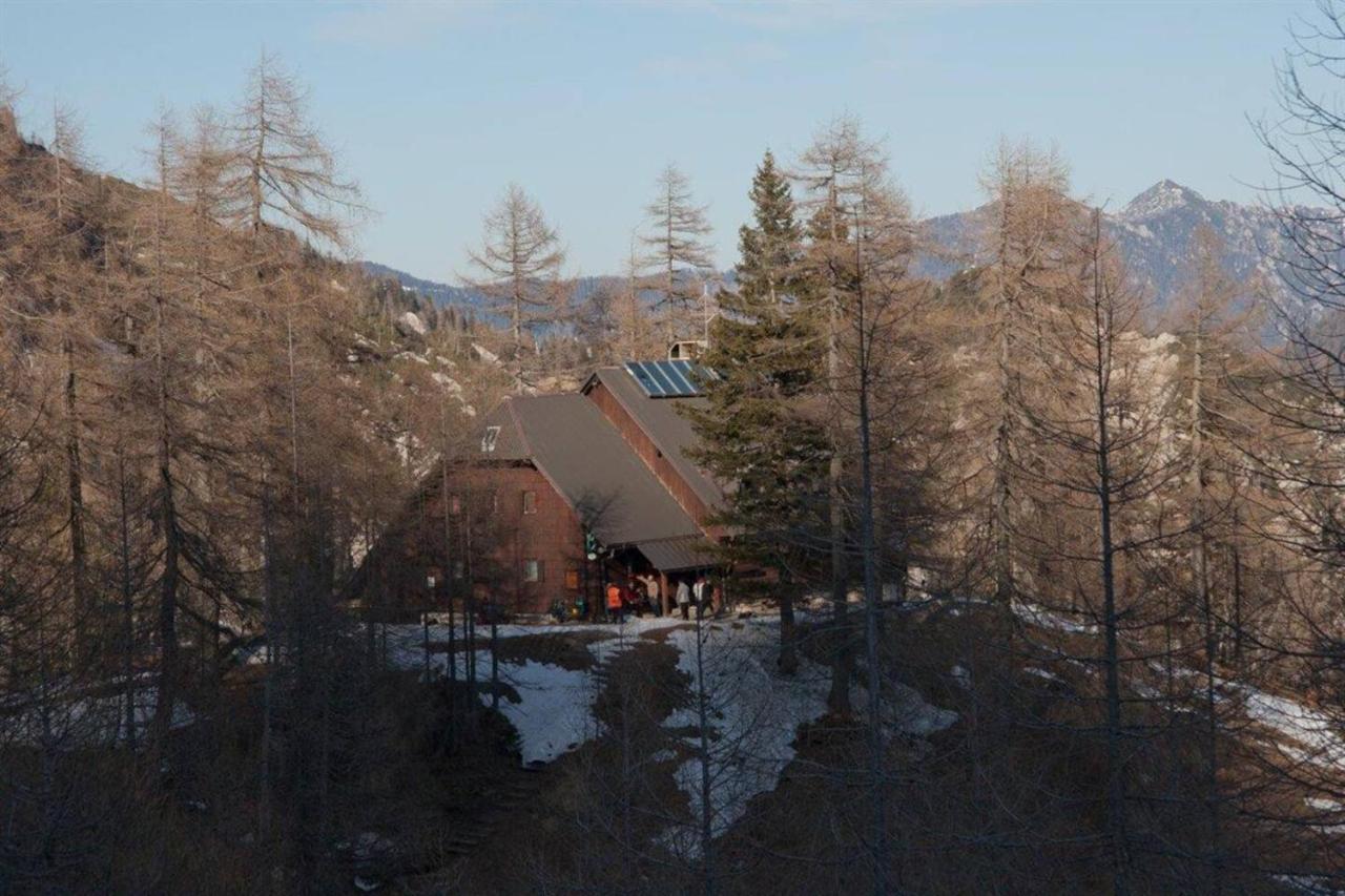 Erjavceva Mountain Hut At Vrsic Pass Otel Kranjska Gora Dış mekan fotoğraf