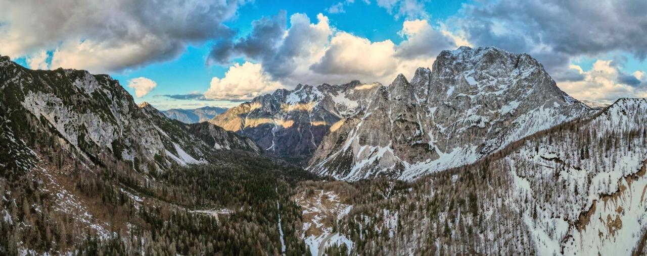 Erjavceva Mountain Hut At Vrsic Pass Otel Kranjska Gora Dış mekan fotoğraf