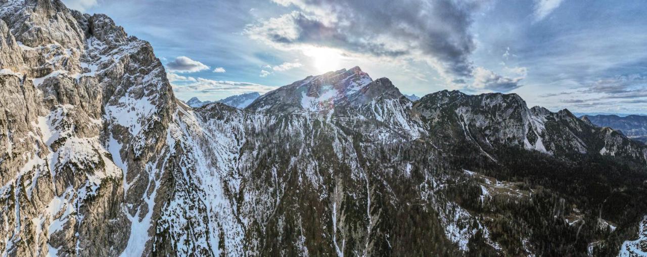 Erjavceva Mountain Hut At Vrsic Pass Otel Kranjska Gora Dış mekan fotoğraf